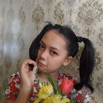 Profile Picture of Irish Glaze Kim (@GlazeIrish) on Twitter
