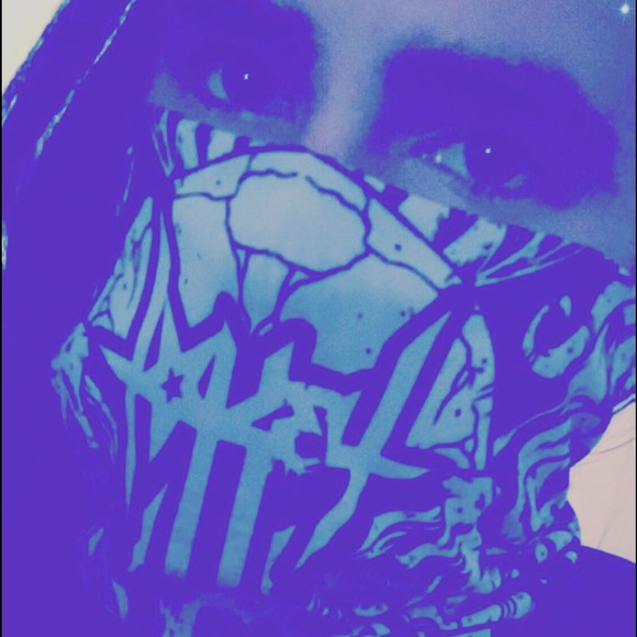 Profile Picture of Jessica Link (@jessica42055) on Poshmark
