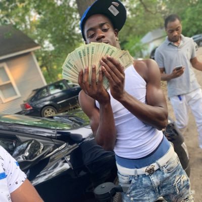 Profile Picture of La Dave (@KingDave_09) on Twitter