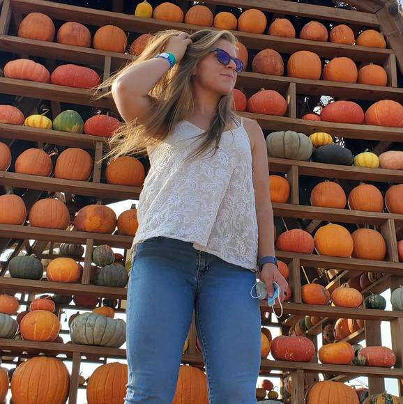 Profile Picture of Heidi Pyrchalla (@pyrchallaheidi) on Poshmark