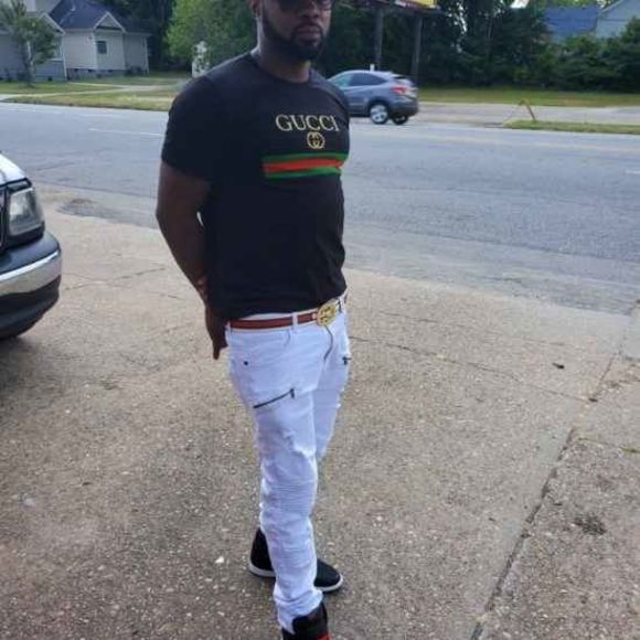 Profile Picture of Jamel Brown (@jamelbrown475) on Poshmark