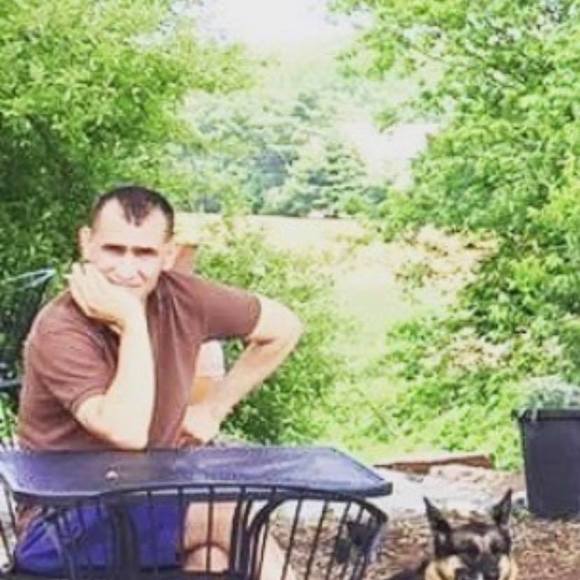 Profile Picture of Ahmad Hayajneh (@ahmadhayajneh) on Poshmark