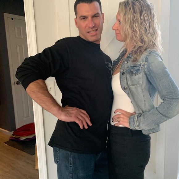 Profile Picture of Veronica Passafiume (@vt229) on Poshmark