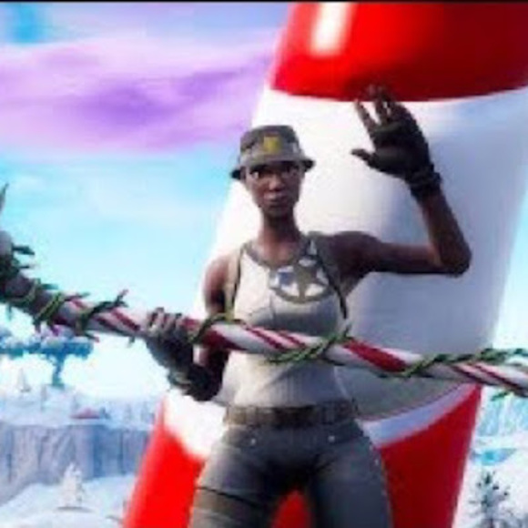 Profile Picture of Daniel Segarra (@daniel_segarra) on Poshmark