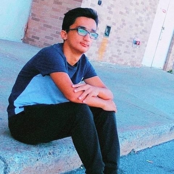 Profile Picture of Kevork Kevork (@kevorkkevork) on Poshmark