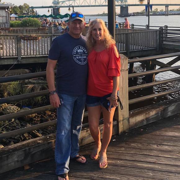 Profile Picture of James Beck (@jlbeck3) on Poshmark