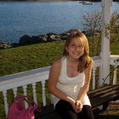 Profile Picture of Kim Moretti (@kimmoreee) on Twitter