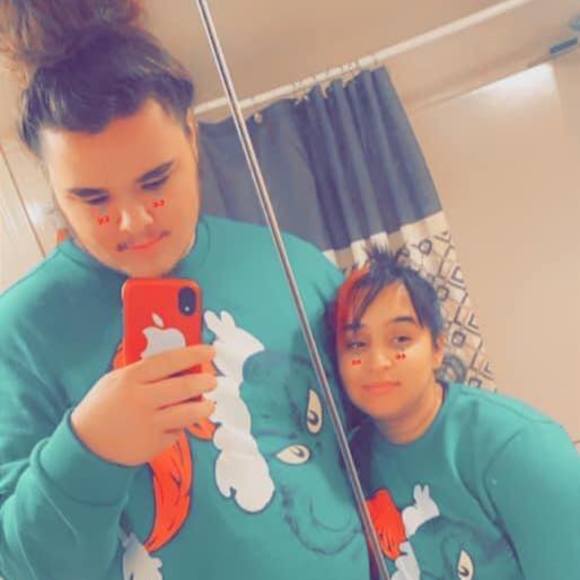 Profile Picture of Manola Rivera (@manolarivera20) on Poshmark