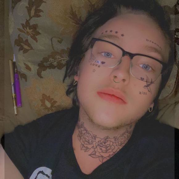 Profile Picture of Nickolas Flores foster (@nickolaskiwi07) on Poshmark