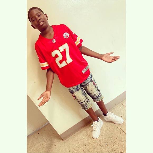 Amari Blackshere - Poshmark Profile Picture of Amari Blackshere (@slimslimma07) on Poshmark