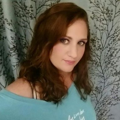 Profile Picture of Danielle Downey (@DowneyGirl1013) on Twitter