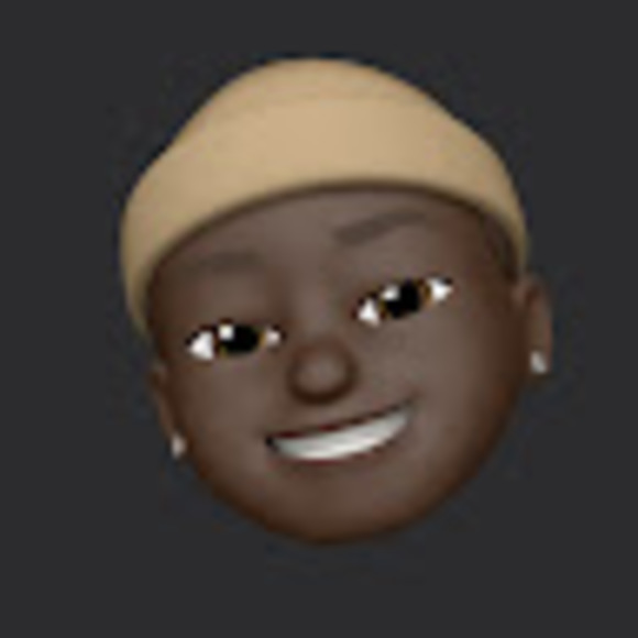 Profile Picture of Allan Gabriel abola (@allan202020) on Poshmark