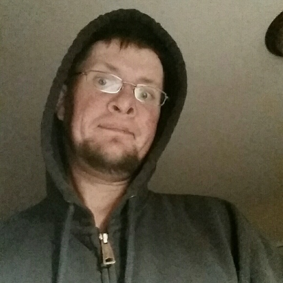 Profile Picture of Jason Jachowicz (@jasonjachowicz) on Poshmark