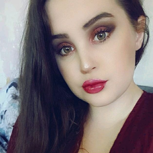 Paula Howden - Tiktok Profile Picture of Paula Howden (@paulahowden) on Tiktok