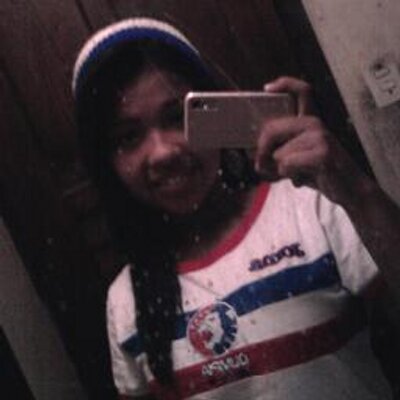 Profile Picture of Marcela Cruz (@marcelacruz24) on Twitter