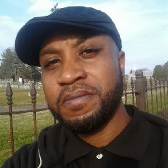 Profile Picture of Leonard Smallwood (@swagah1) on Poshmark