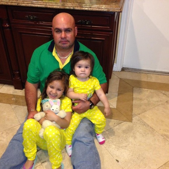 Profile Picture of Ray Anaya (@reyanaya) on Poshmark
