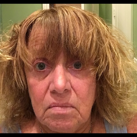 Amy Blicher - Poshmark Profile Picture of Amy Blicher (@amylea62) on Poshmark