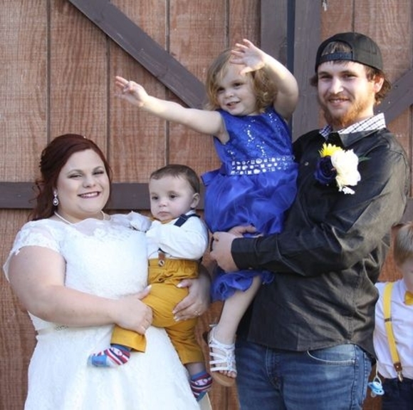 Profile Picture of Lacey Hanson (@laceylsmith00) on Poshmark