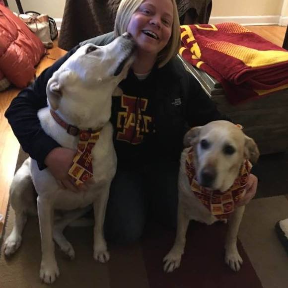 Profile Picture of Steph Mehmen (@slmisu) on Poshmark