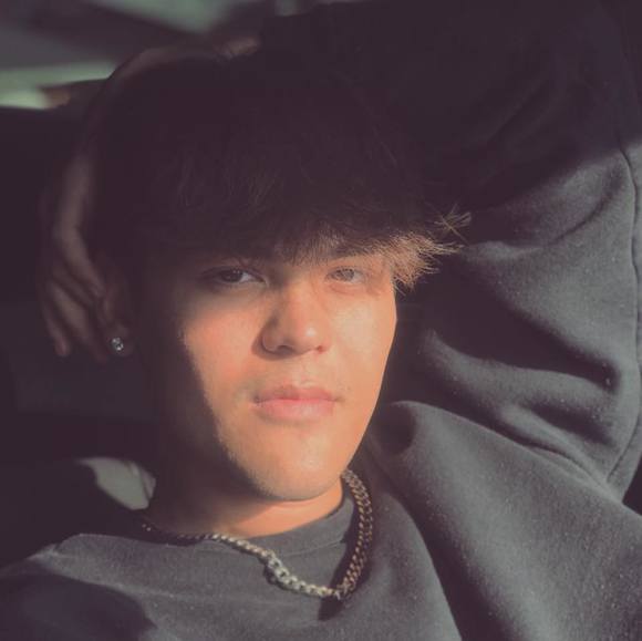 Profile Picture of Elijah Boado (@elijahboado) on Poshmark