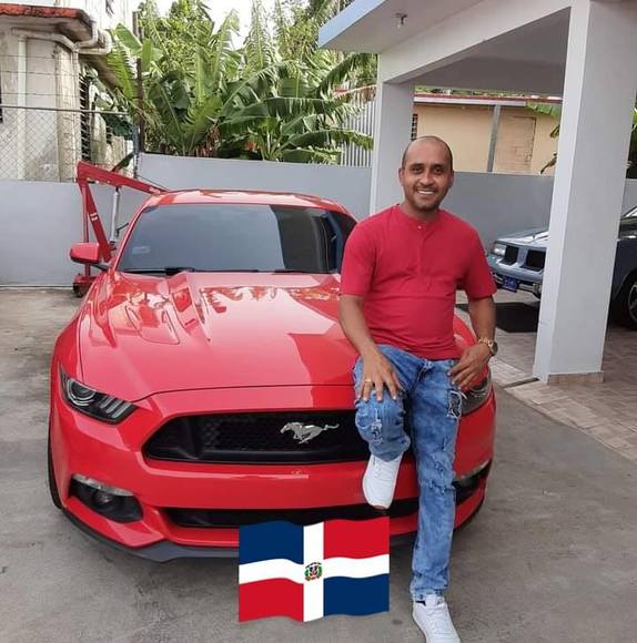 Profile Picture of Ysrael Hilario jimenez (@ysrael0901) on Poshmark