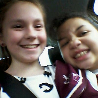 Profile Picture of Aimee&Casey (@AimeeAndCasey) on Twitter