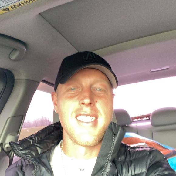 Profile Picture of Tim Roberts (@timbo32) on Poshmark