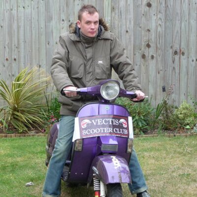 Profile Picture of James Jolliffe (@ashjcooke) on Twitter