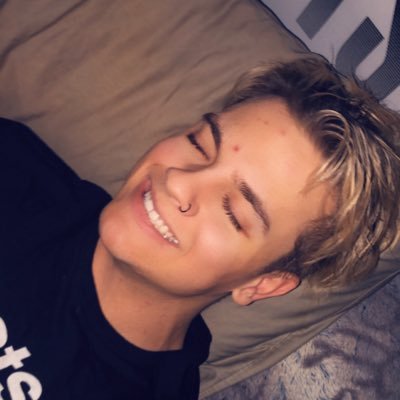 Profile Picture of Jesse McIntyre (@McintyreJayyyy) on Twitter