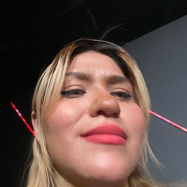 Profile Picture of Cindy Castle (@cindycastlee) on Tiktok