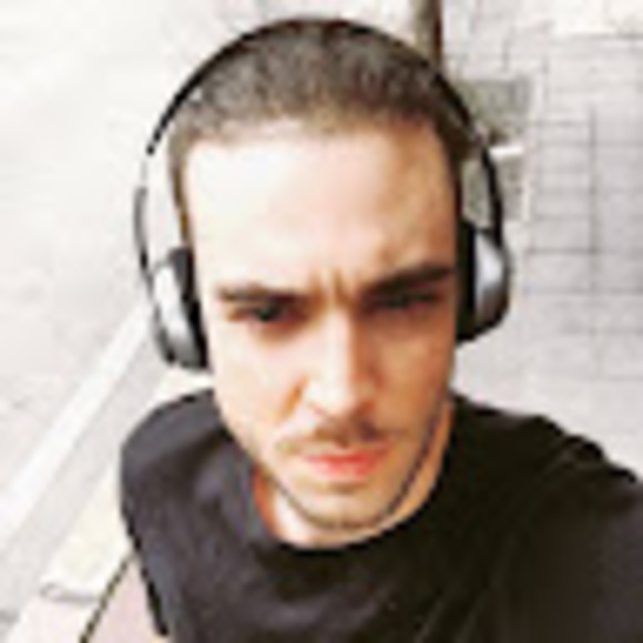 Profile Picture of Andrew Weir (@andrewweir336) on Poshmark