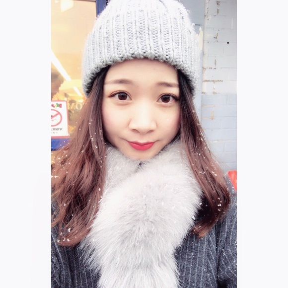 Profile Picture of Xi Zhang (@xizhang) on Poshmark