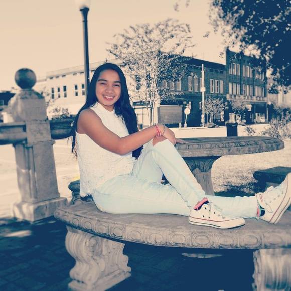 Profile Picture of Marisol Calvillo (@awsomecalvillo) on Poshmark