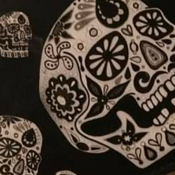 Profile Picture of Anita Kamaitis (@anitakamaitis) on Poshmark