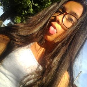 Profile Picture of Pâmela Passos (@PmelaPassos9) on Twitter