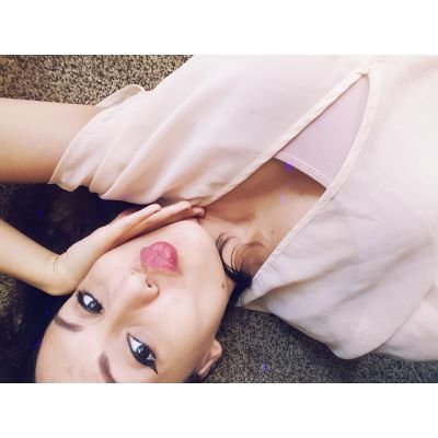 Profile Picture of Shirley Lara (@LaraShirls) on Twitter