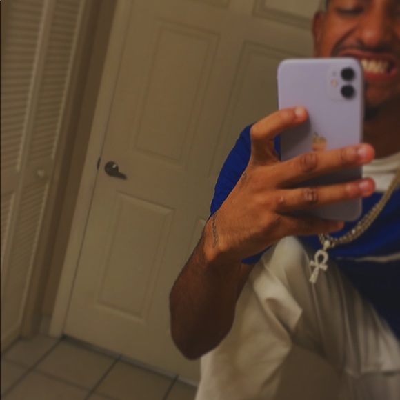 Profile Picture of Edward Rivera (@dirtgangeddie) on Poshmark