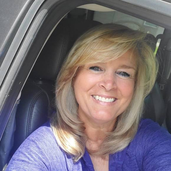 Profile Picture of Diana Addison bastani (@dreamer3483) on Poshmark