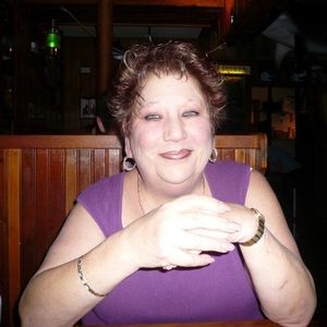 Profile Picture of Phyllis Burns (@twogreeneyes) on Myspace