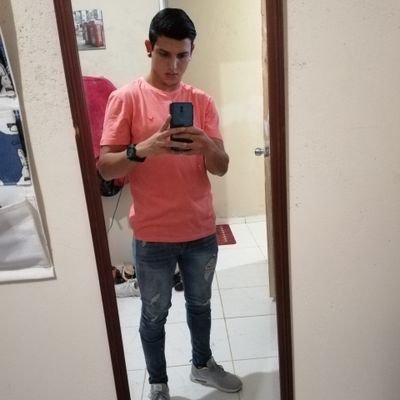 Profile Picture of Leonardo Acevedo (@AcevedoL10) on Twitter