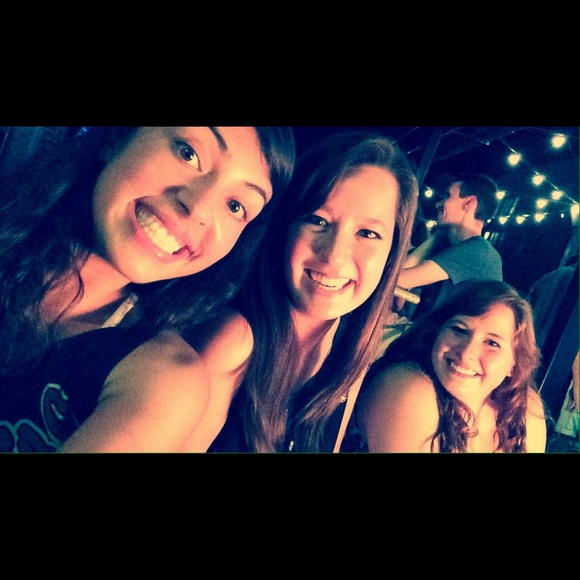 Profile Picture of Kelsey Everley (@kkeverley) on Poshmark