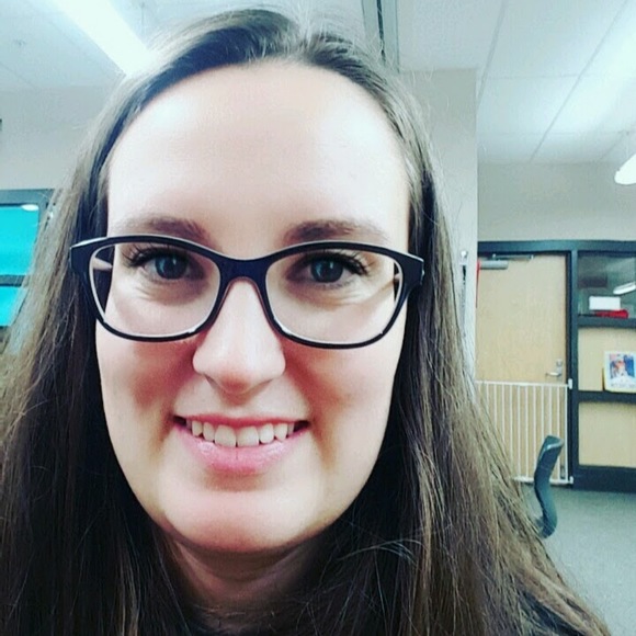 Profile Picture of Heather Curdy (@hcurdy) on Poshmark