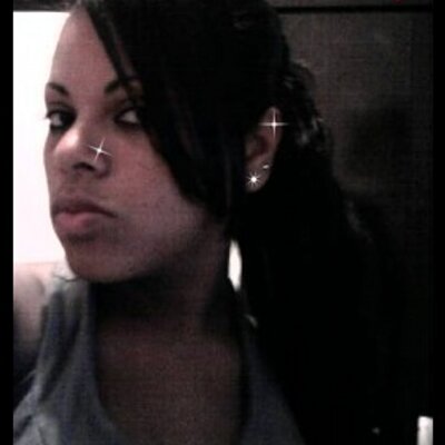 Profile Picture of Jennifer Carreiro (@zl_jenny) on Twitter