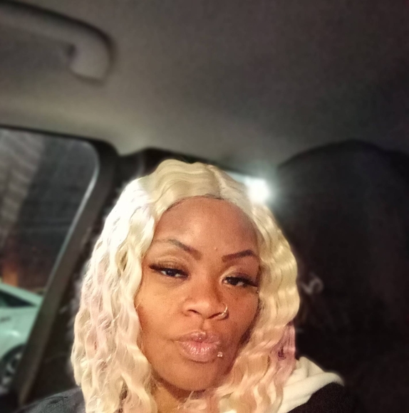 Profile Picture of Readyfor Gabbie (@loriareavley87) on Poshmark