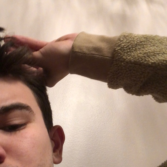 Profile Picture of Michael Yannerella (@myannerella) on Poshmark