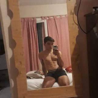 Profile Picture of Brian Bardinella (brayan crack ) (@brayan.gimnasta.7) on Facebook