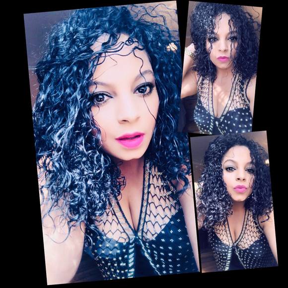 Profile Picture of Iris Peralta (@negra_rica82) on Poshmark