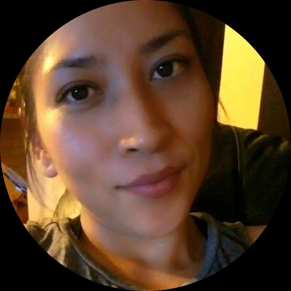 Profile Picture of Merche Peso (@littlesmokey07) on Poshmark