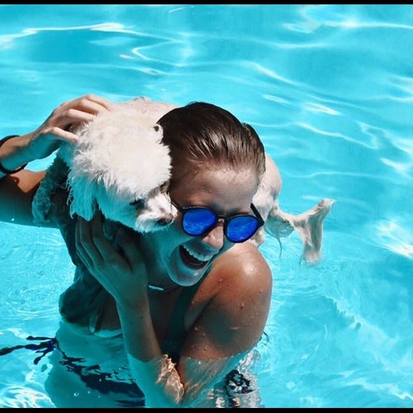 Logan Murphy - Poshmark Profile Picture of Logan Murphy (@lmurphs) on Poshmark